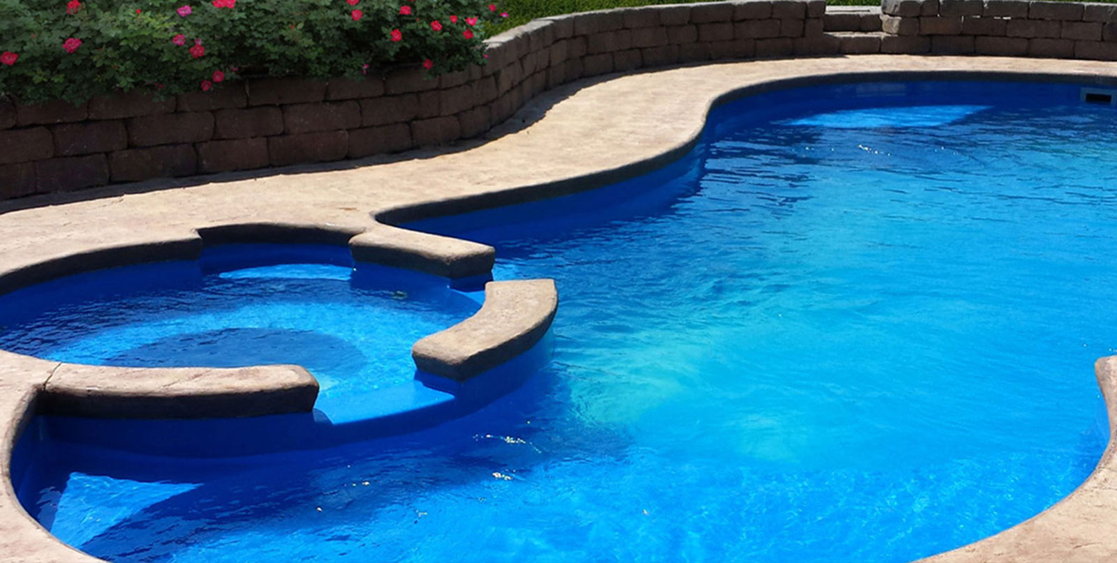 The <span class="t-color1">Pool Service </span>Experts 